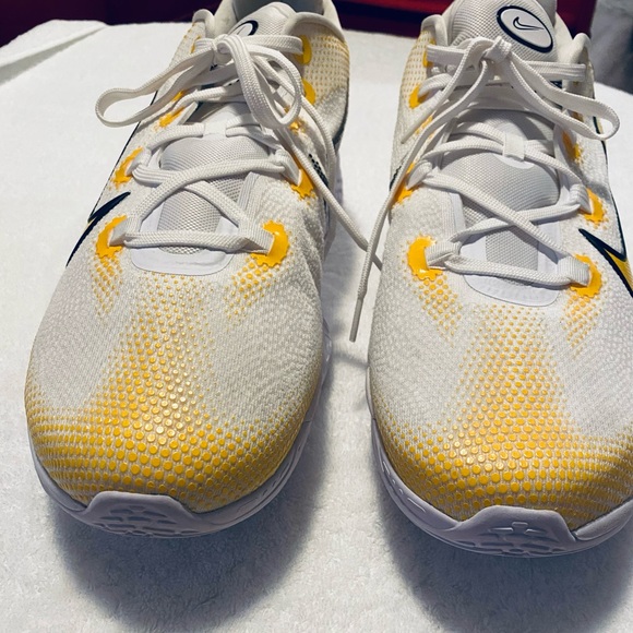 Brand New Nike Air Zoom BB Basketball Shoes - Size 18 - Box 45 - Picture 3 of 4